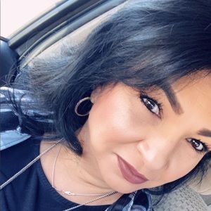 Meet your Posher, Nadia